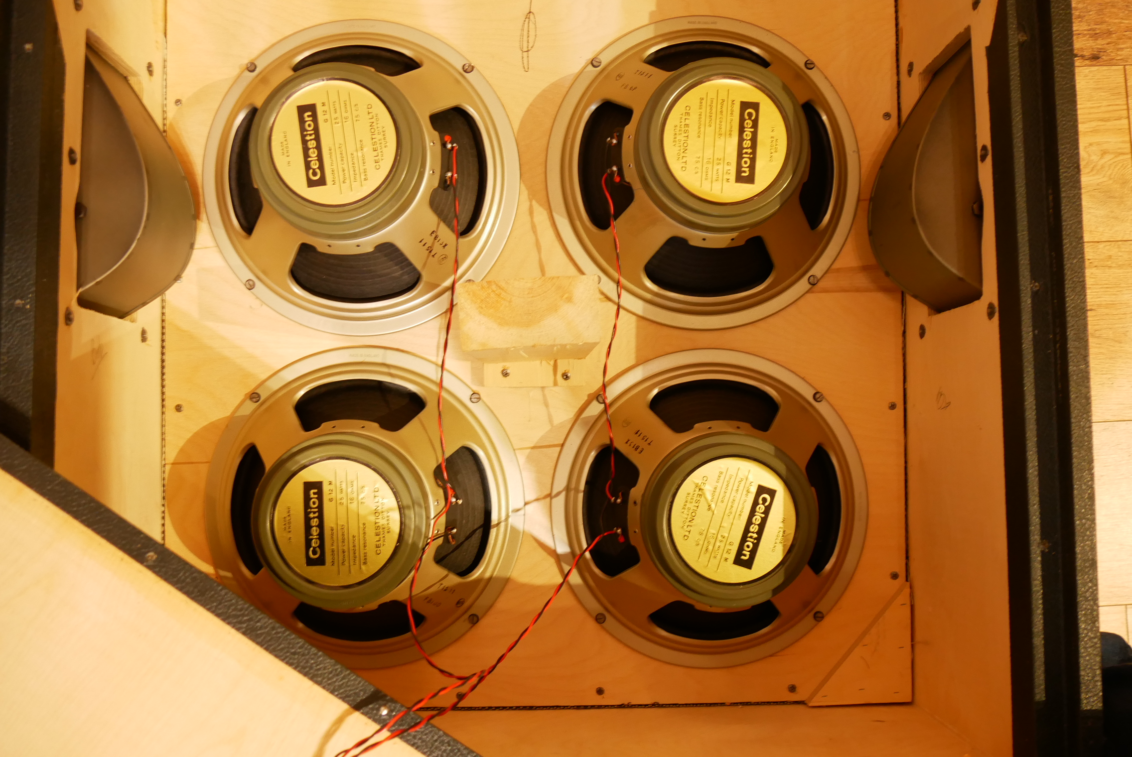 img/vintage/4002/Marshall_Super_Bass_100_1996_Full_Stack_1969-044.JPG