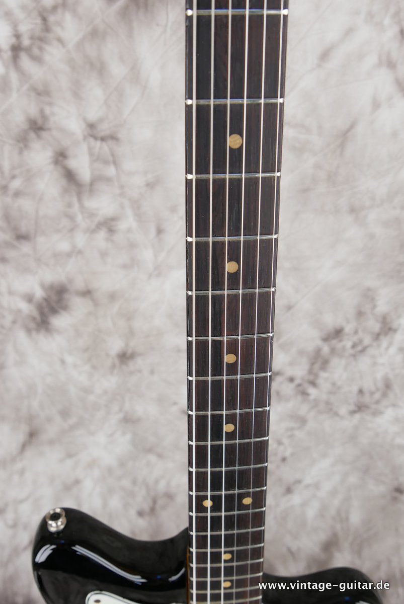 Fender-Jazzmaster-1963-black-008.JPG
