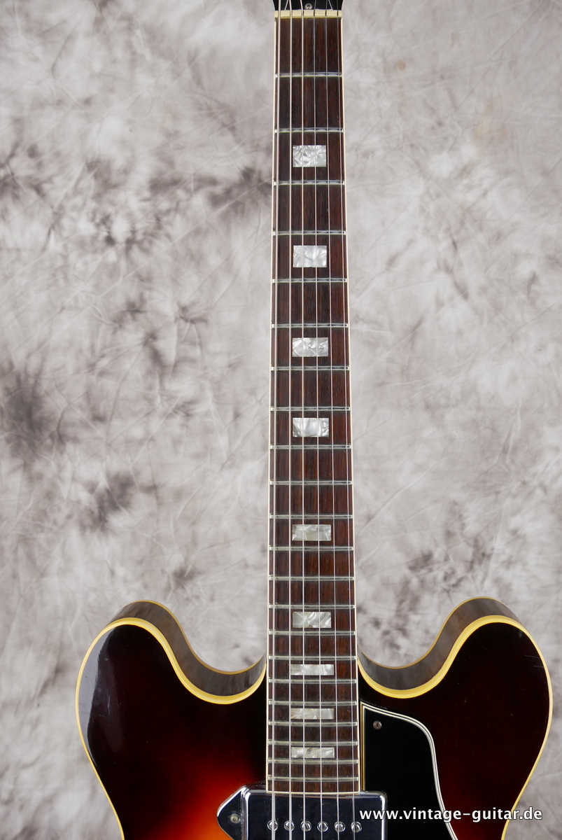 Gibson_ES_330_sunburst_1967-011.JPG