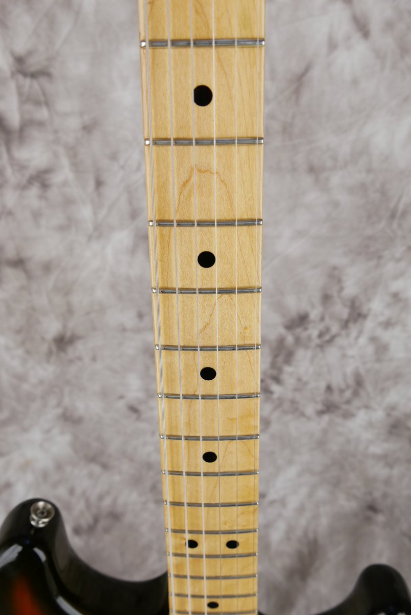 Fender-Stratocaster-1980-hardtail-sunburst-009.JPG