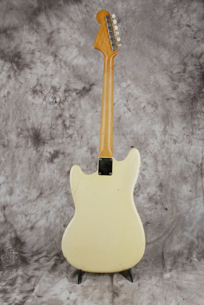 Fender-Musicmaster-1965-olympic-white-003.JPG