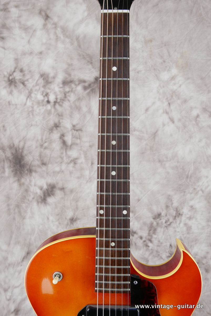 Gibson_ES_125_TDC_cherry_sunburst_1962-011.JPG