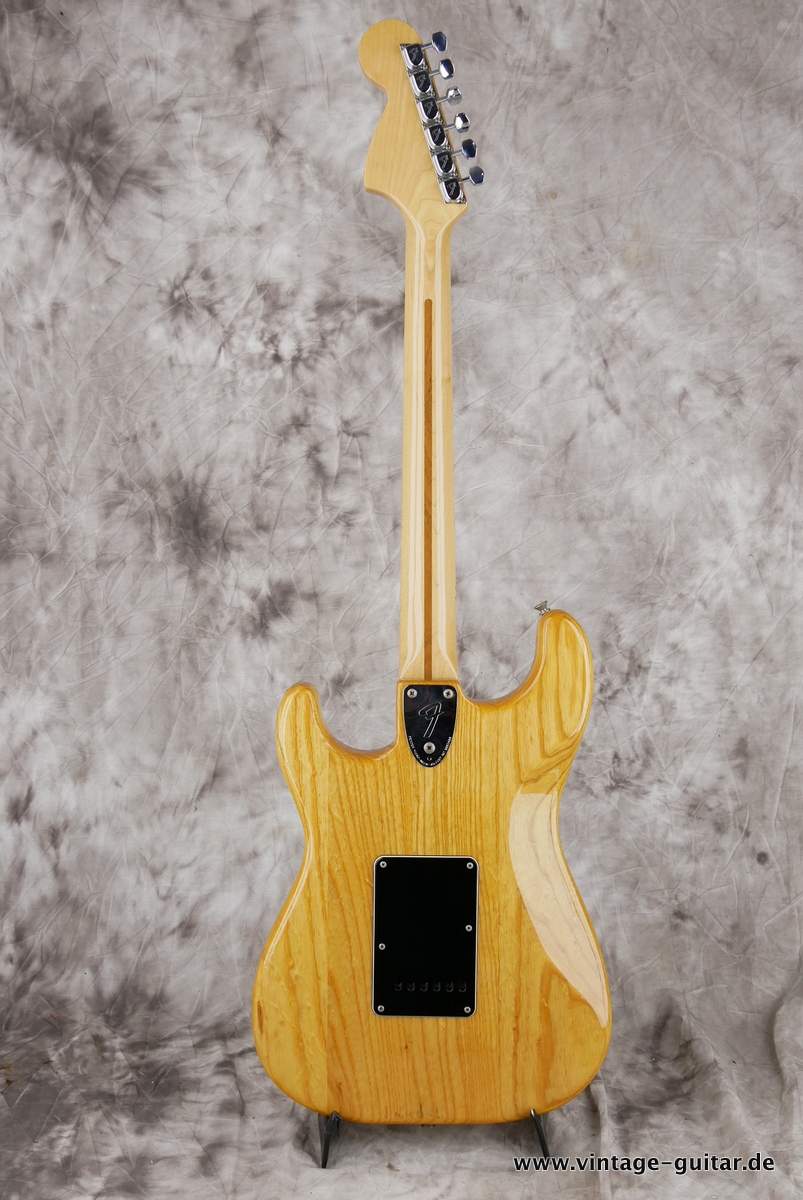 img/vintage/4032/Fender_Stratocaster_natural_1979-002.JPG