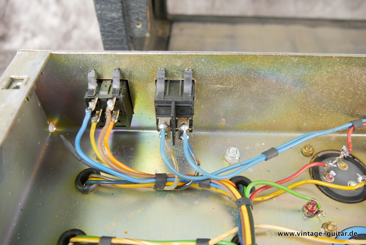 img/vintage/4038/Marshall_JCM_800_Lead_Series_Mk2_2203_black_1983-022.JPG