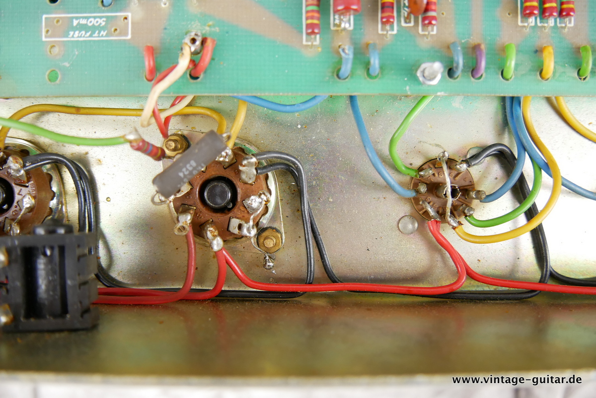 img/vintage/4038/Marshall_JCM_800_Lead_Series_Mk2_2203_black_1983-026.JPG