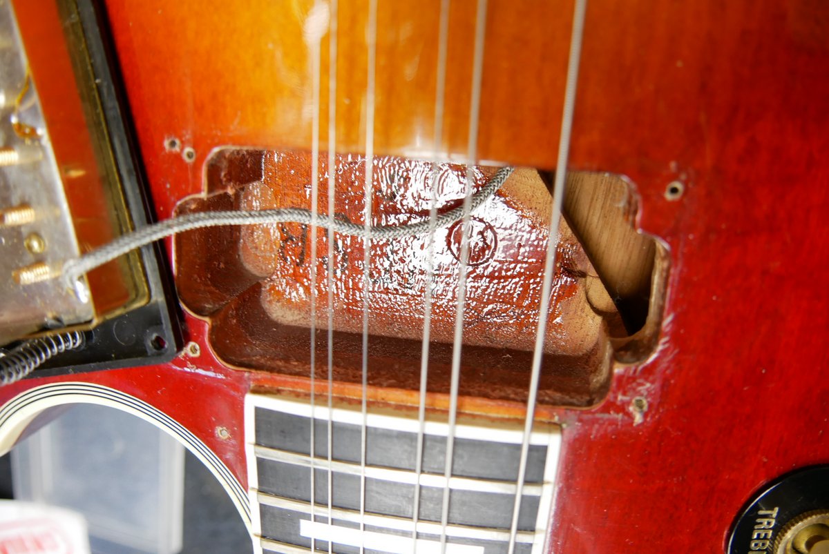 Gibson-Les-Paul-Custom-1987-cherryburst-019.JPG