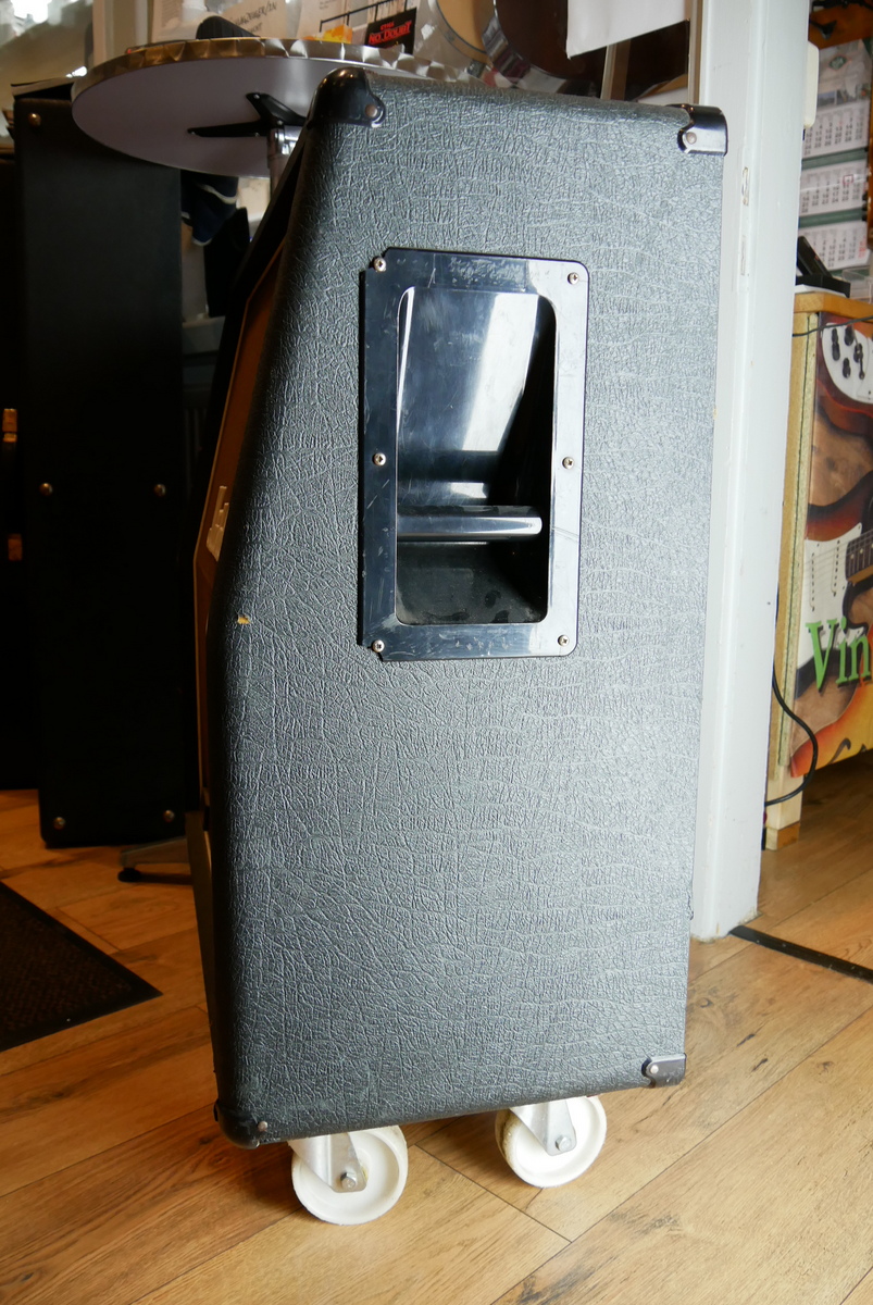 img/vintage/4048/Marshall_JCM_800_1960_A_1981-004.JPG