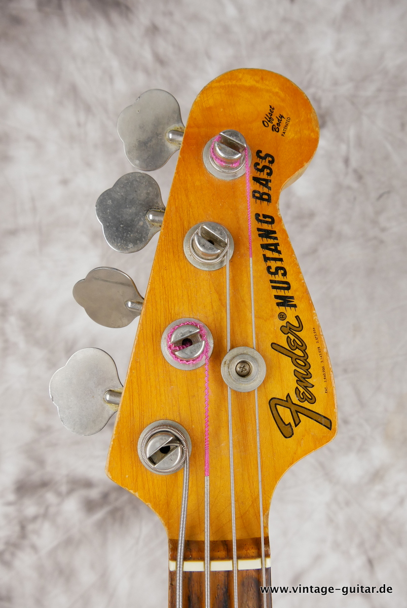 Fender_Mustang_Bass_sunburst_1975-009.JPG