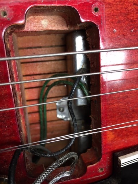 img/vintage/4052/Gibson_ES_355_water_melone_red_1962-020.JPG
