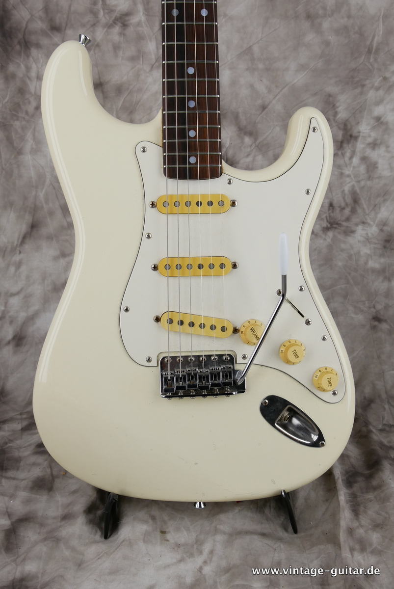 img/vintage/4054/Fender_Squier_Stratocaster_olympic_white_1985-003.JPG