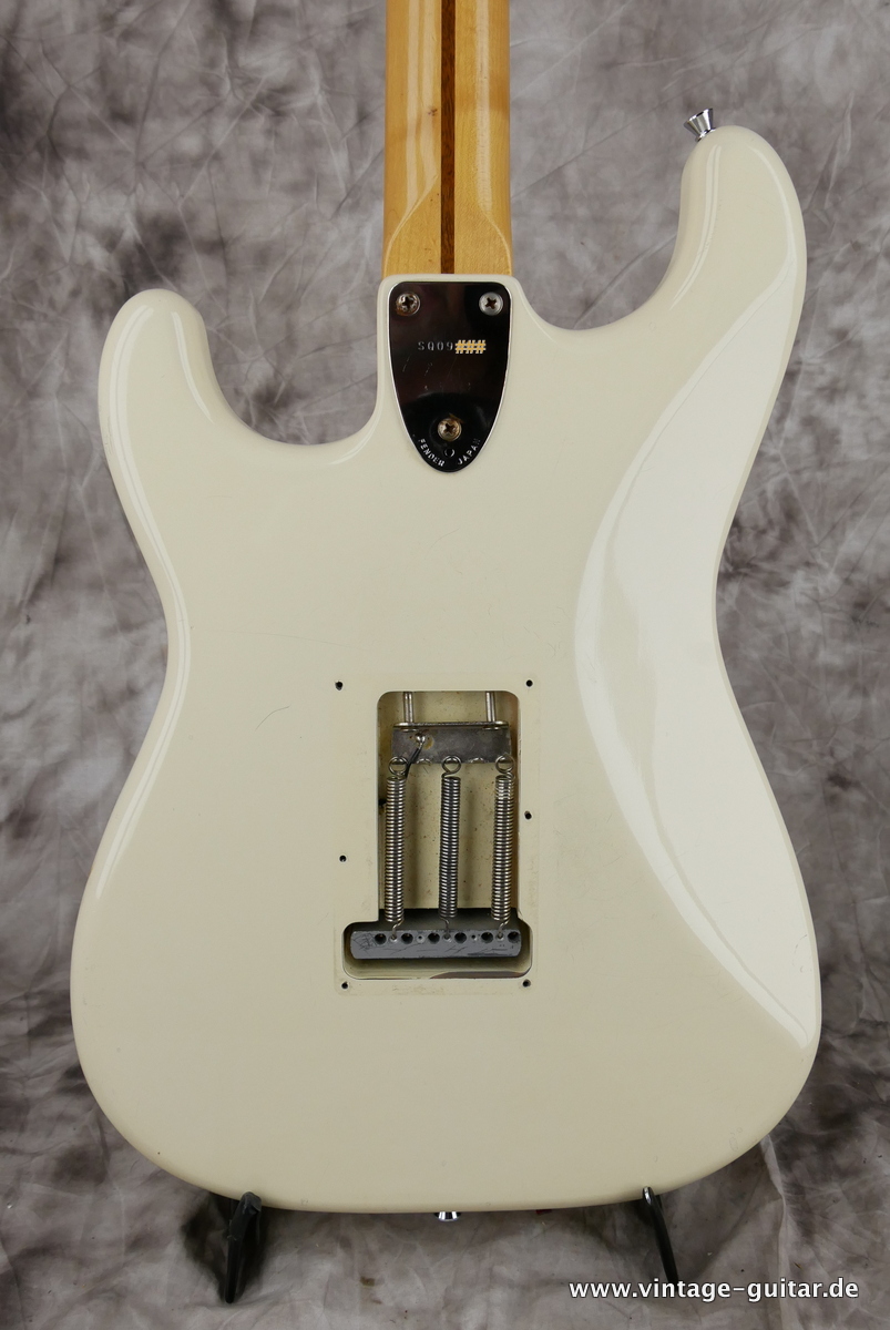 Fender_Squier_Stratocaster_olympic_white_1985-004.JPG