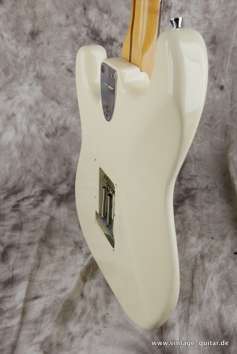 img/vintage/4054/Fender_Squier_Stratocaster_olympic_white_1985-008.JPG