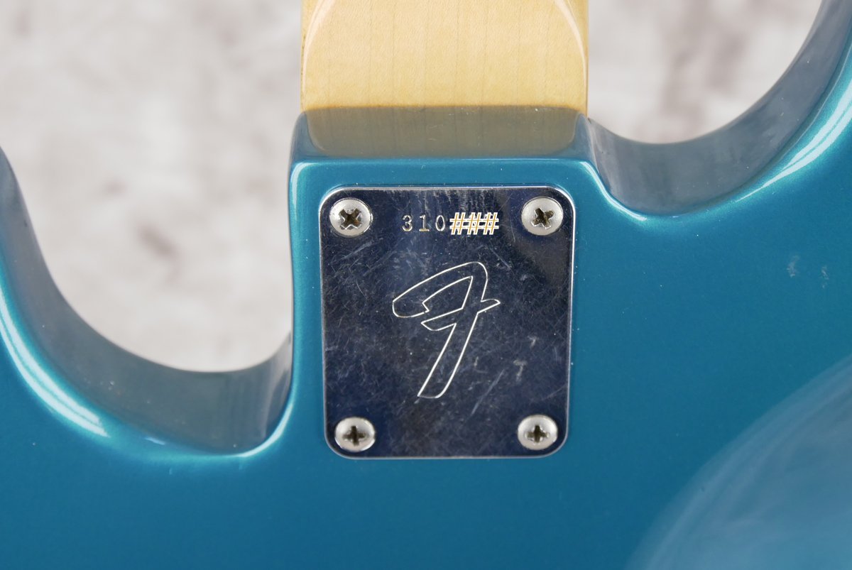 Fender-Precision-Bass-1971-oecean-turquoise-blue-013.JPG