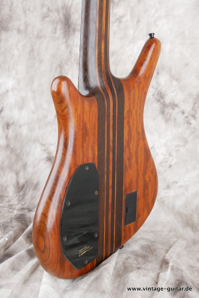 Warwick-Thumb-Bass-1990-5-string-007.JPG