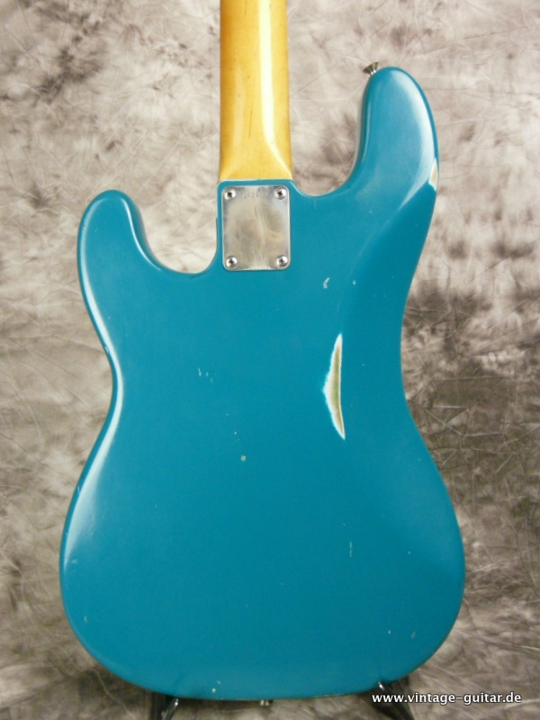 Fender_Precision_Bass_1964_blue-refinished-004.JPG