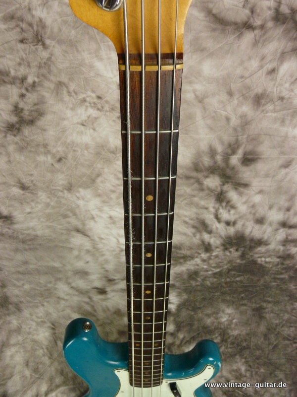 Fender_Precision_Bass_1964_blue-refinished-007.JPG