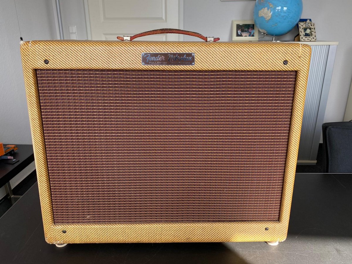 Fender-Vibrolux-Tweed-1959-wide-panel-001.JPG