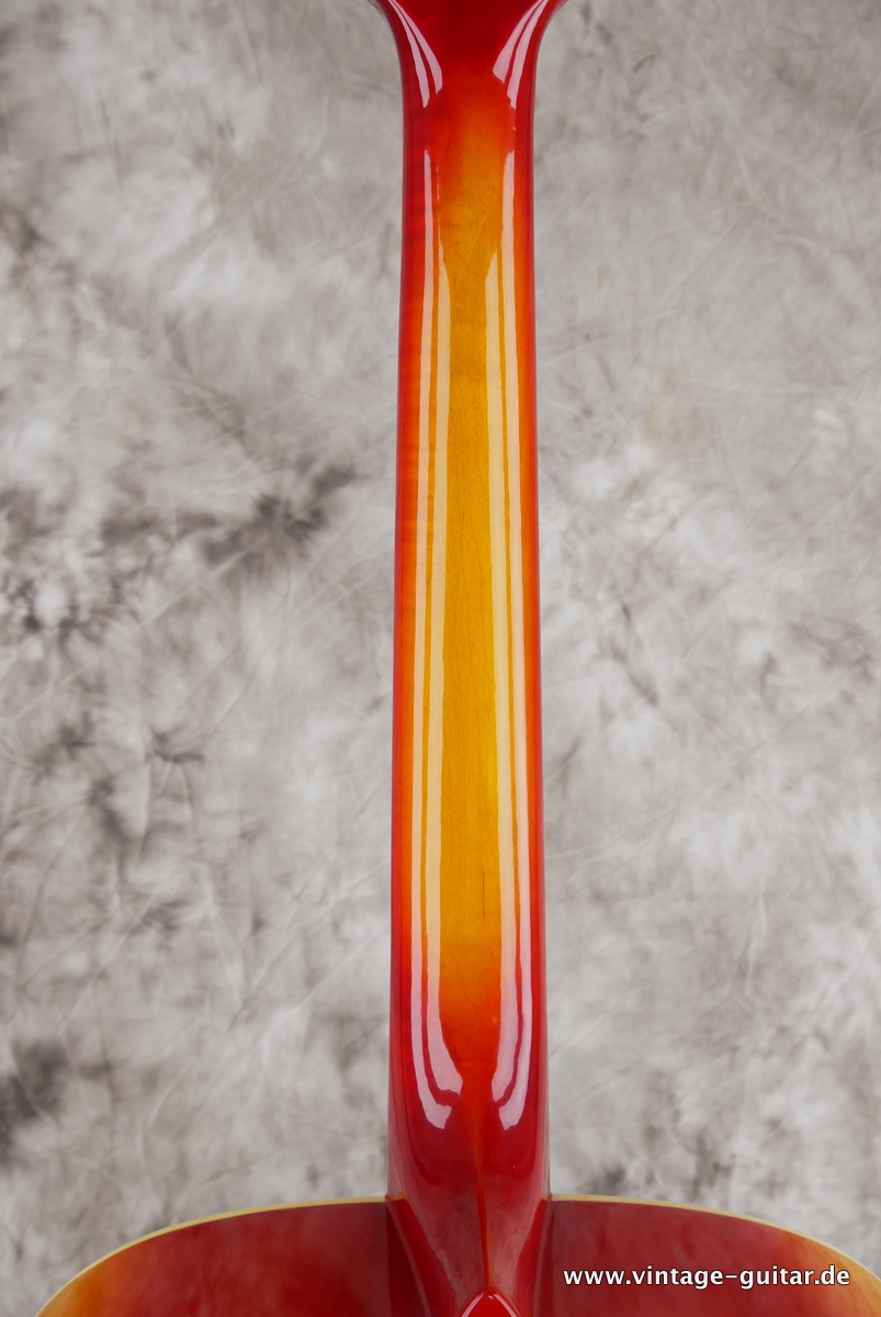 img/vintage/4089/Ibanez_2605_Artist_pickup_sunburst_1975-012.JPG