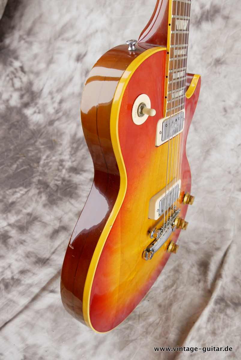 Gibson_Les_Paul_Deluxe_sunburst_1972-005.JPG