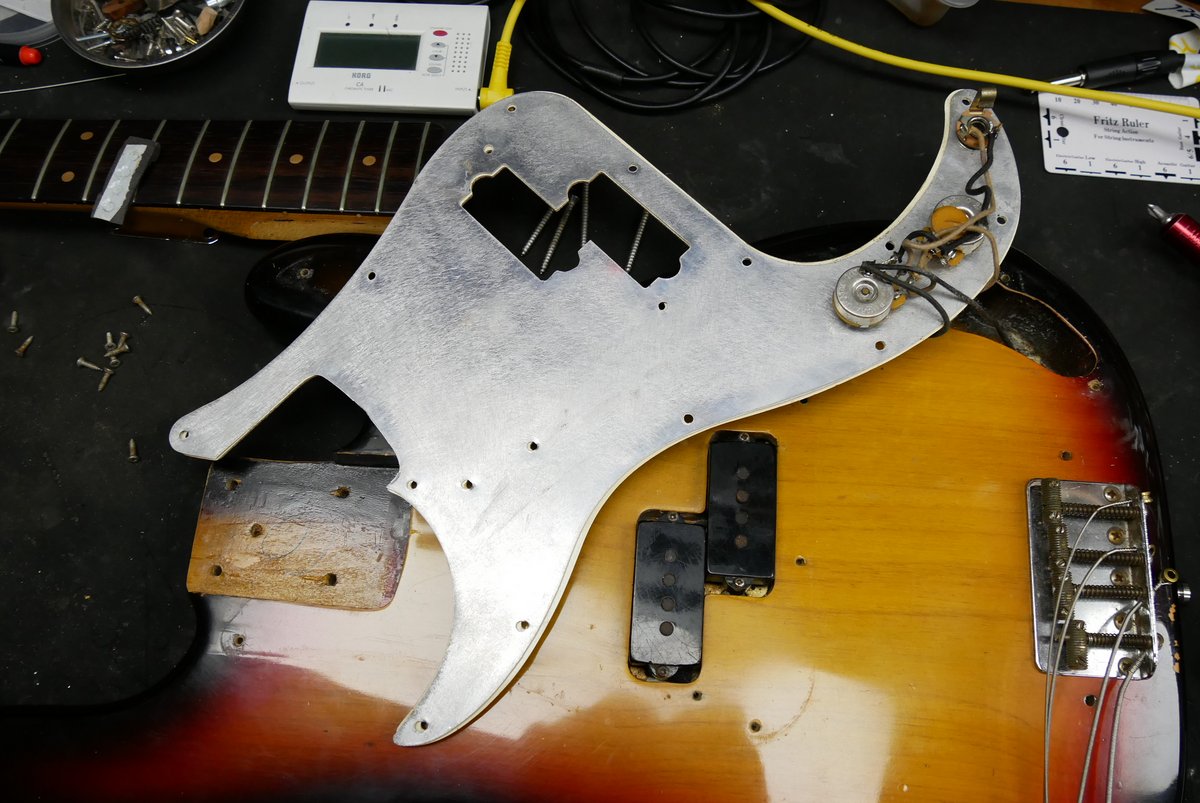 Fender-Precision-Bass-1964-sunburst-024.JPG