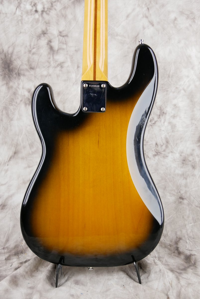 Fender-Precision-Bass-1957-Reissue-AVRI-2009-003.JPG
