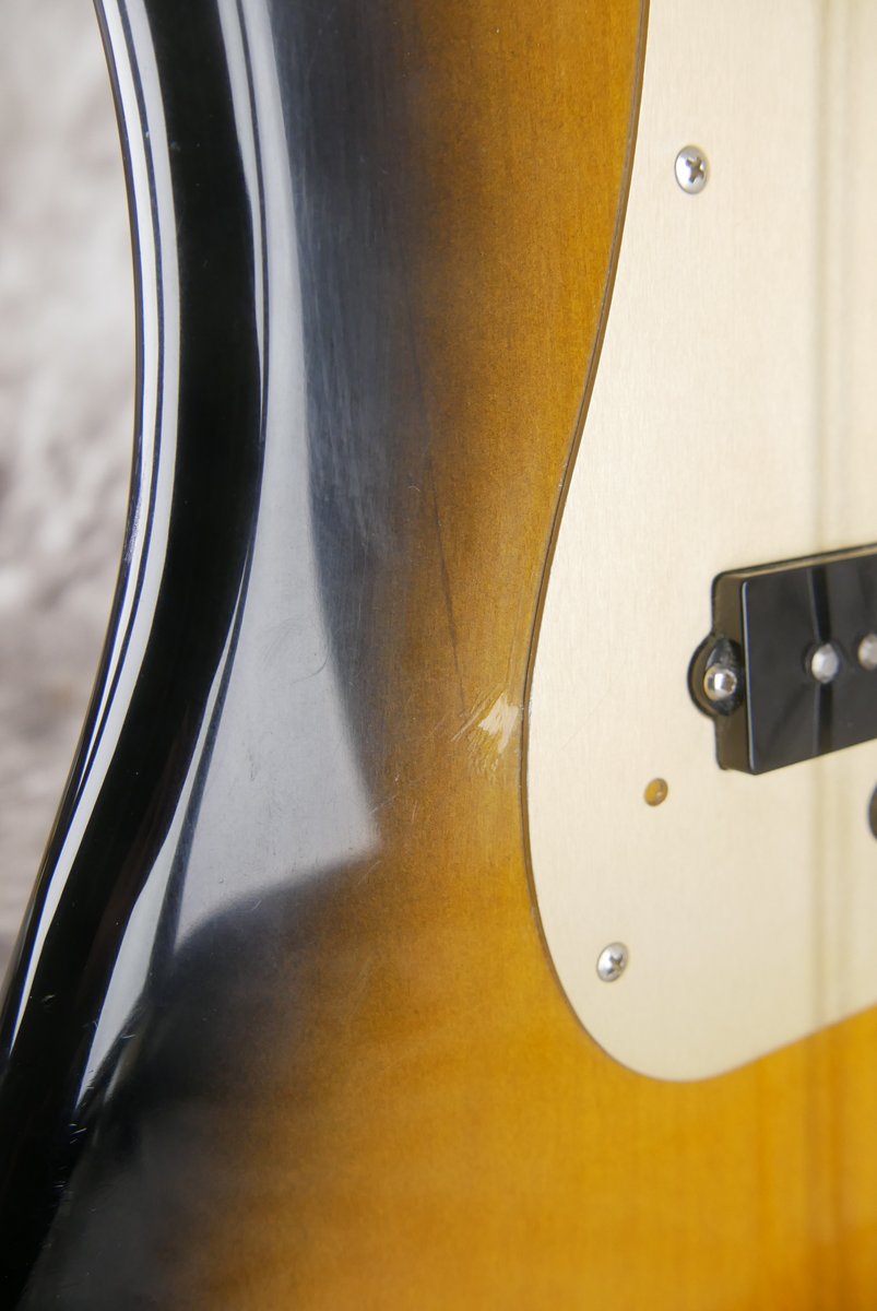 Fender-Precision-Bass-1957-Reissue-AVRI-2009-016.JPG