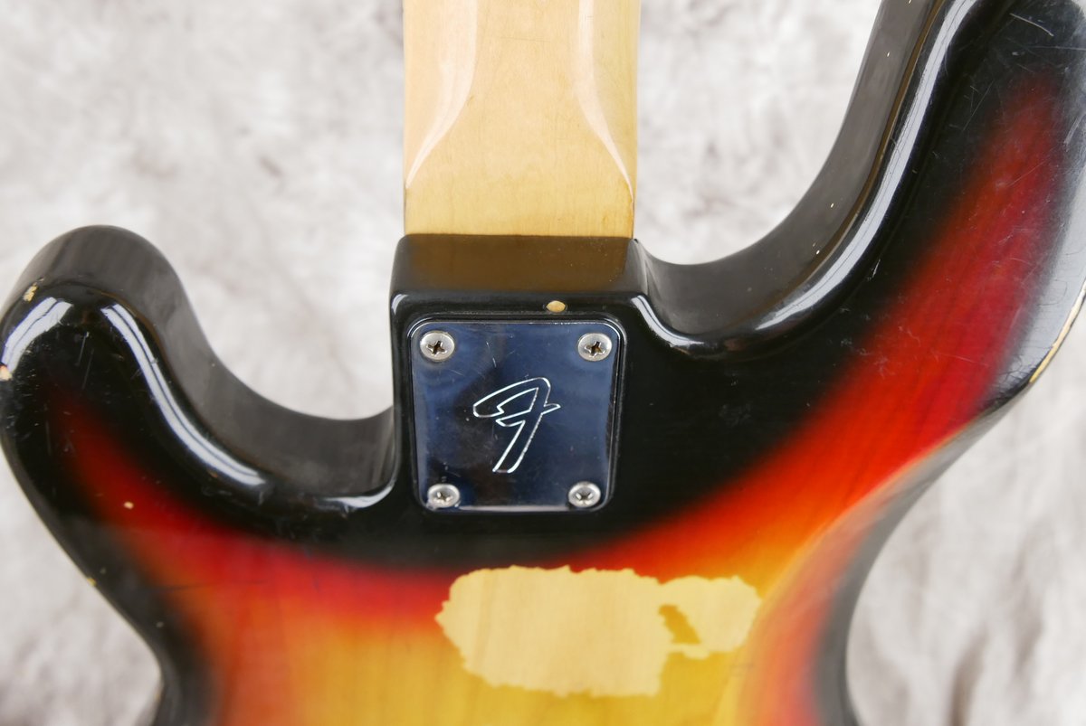 Fender-Precision-Bass-1978-Lake-011.JPG