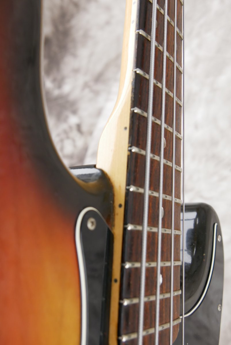 Fender-Precision-Bass-1978-Lake-012.JPG