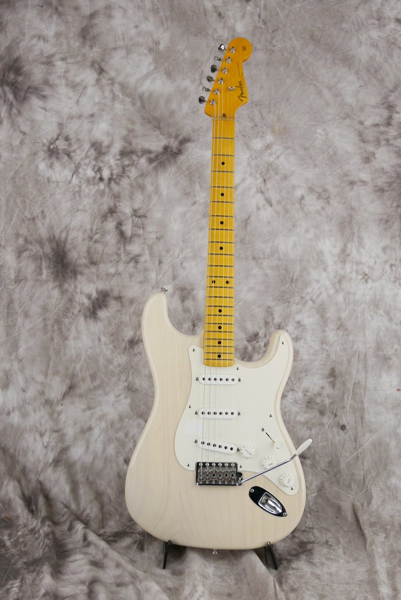 Fender-Stratocaster-57-Reissue-AVRI-2008-blonde-001.JPG
