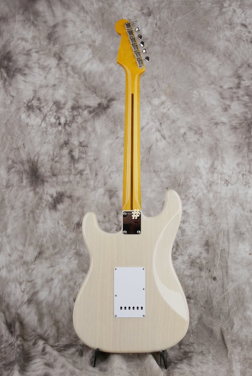Fender-Stratocaster-57-Reissue-AVRI-2008-blonde-003.JPG