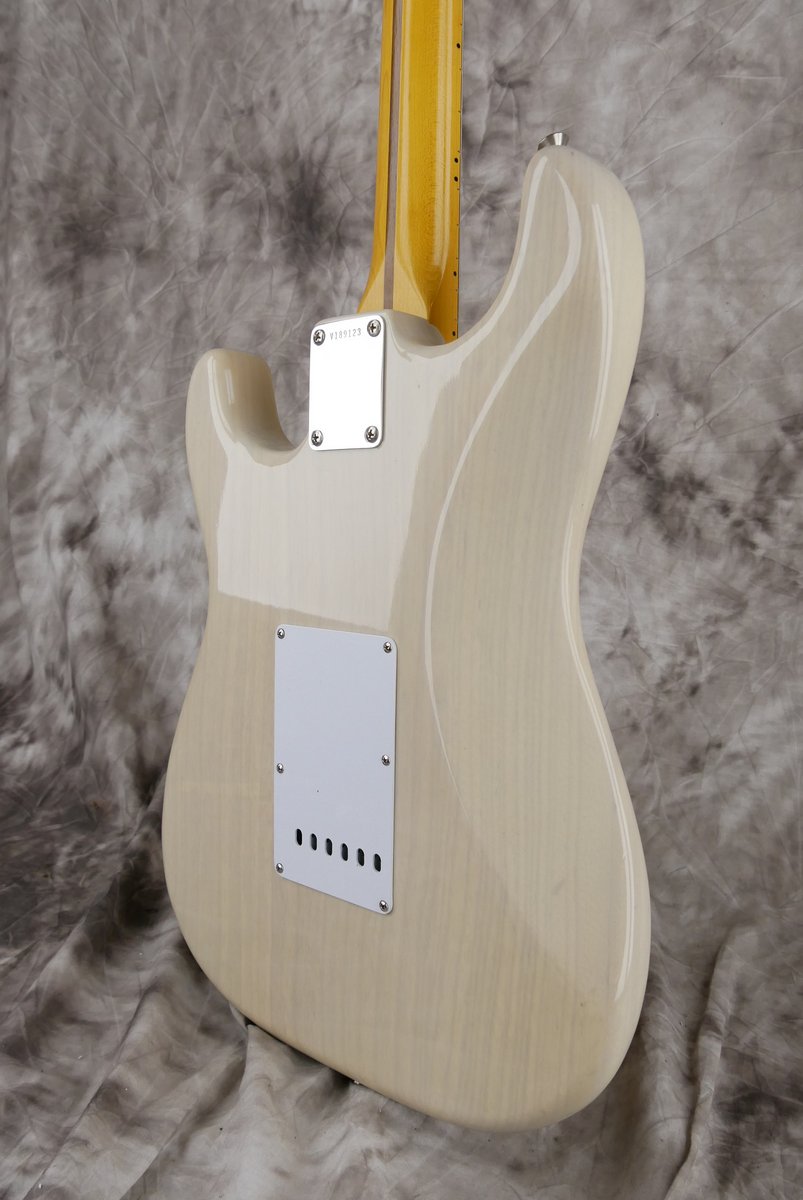 Fender-Stratocaster-57-Reissue-AVRI-2008-blonde-008.JPG