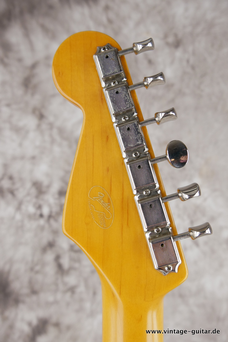 Fender_Stratocaster_custom_limited_Japan_flamingo_pink_1994-010.JPG