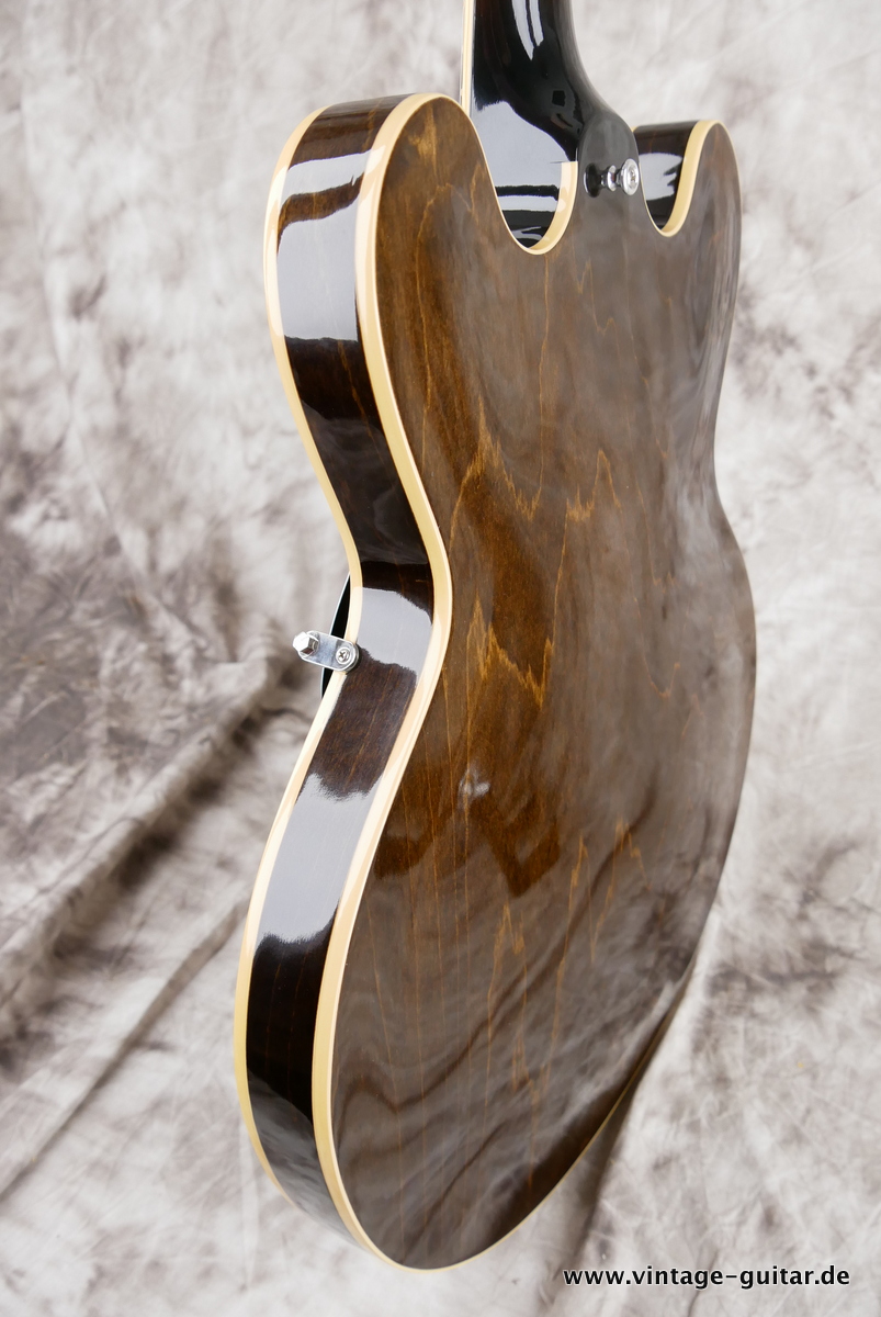 Gibson_ES_335_70s_limited_edition_walnut_2017-007.JPG