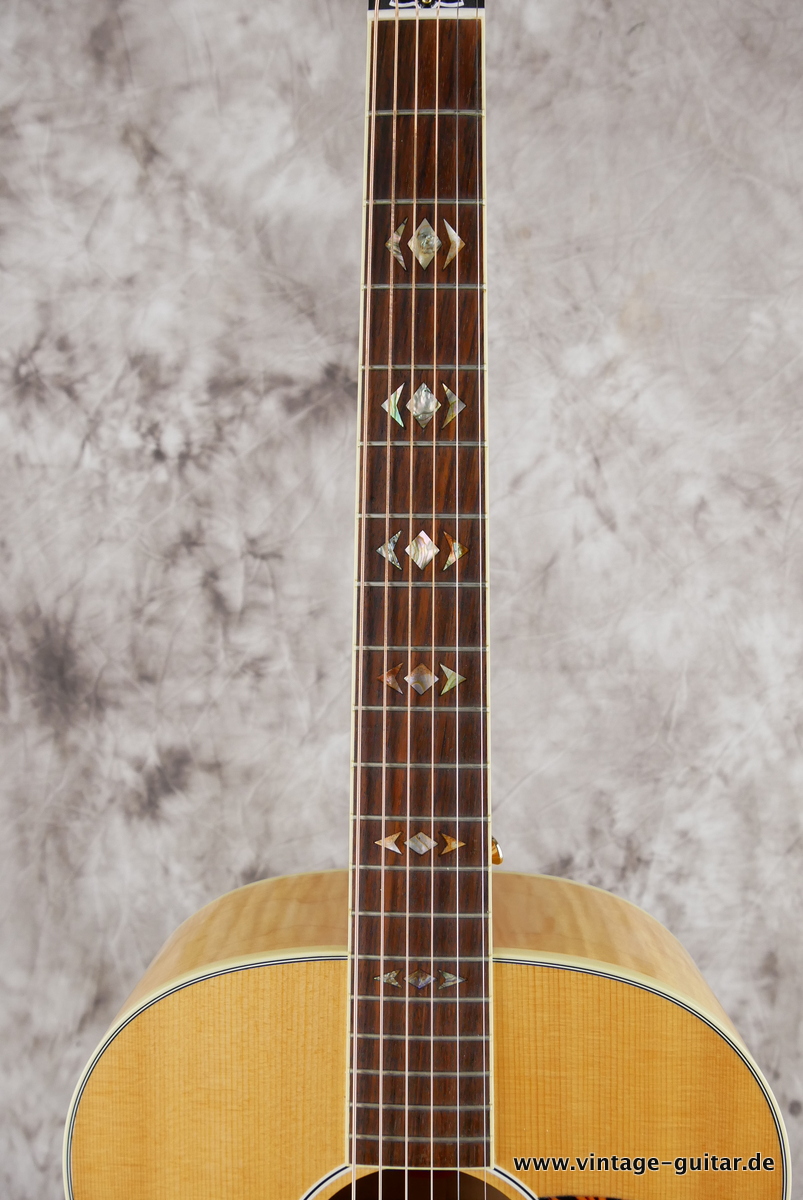img/vintage/4141/Gibson_Adanced_Jumbo_Deluxe_maple_limited_edition_2016-011.JPG