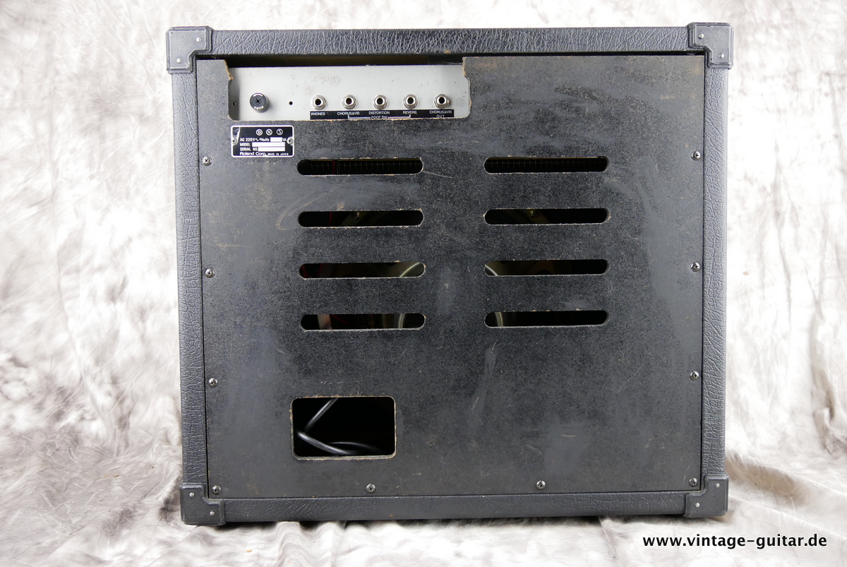 img/vintage/4147/Roland_Jazz_Chorus_50_black_1986-002.JPG