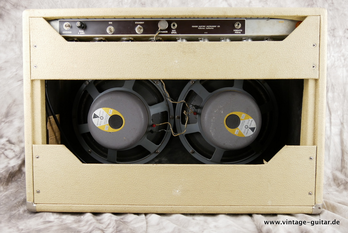 img/vintage/4161/Fender_Twin_Amp_blonde_JBL_1963-002.JPG