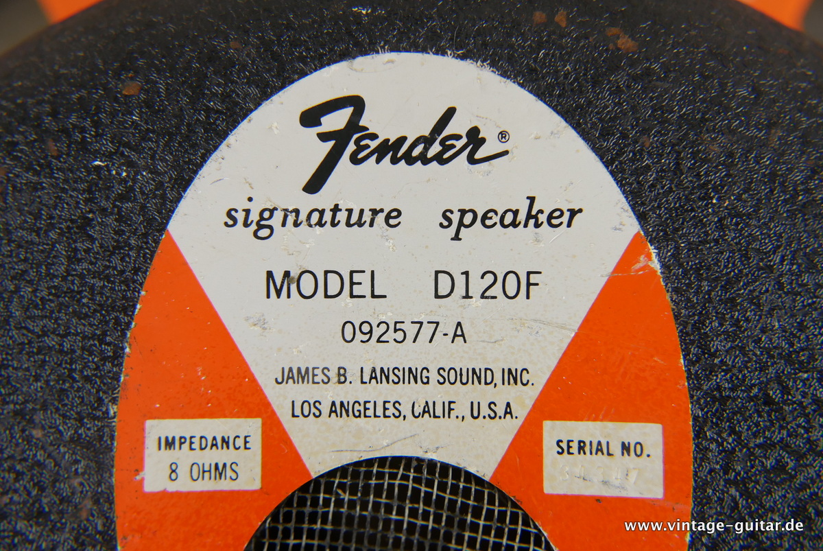 JBL_D_120_F_Fender_signature_red_1970-003.JPG
