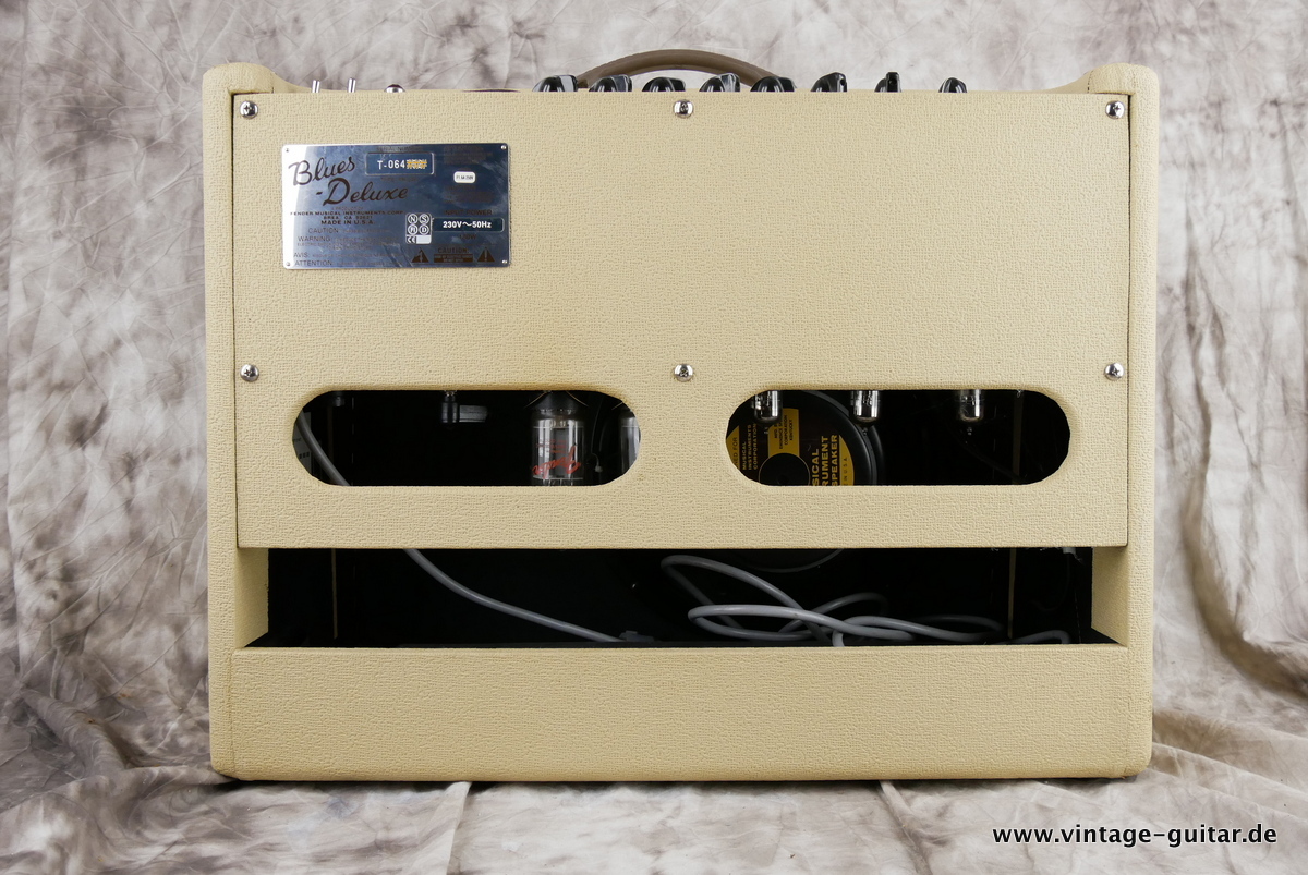 img/vintage/4167/Fender_Blues_Deluxe_USA_white_tolex_1995-002.JPG