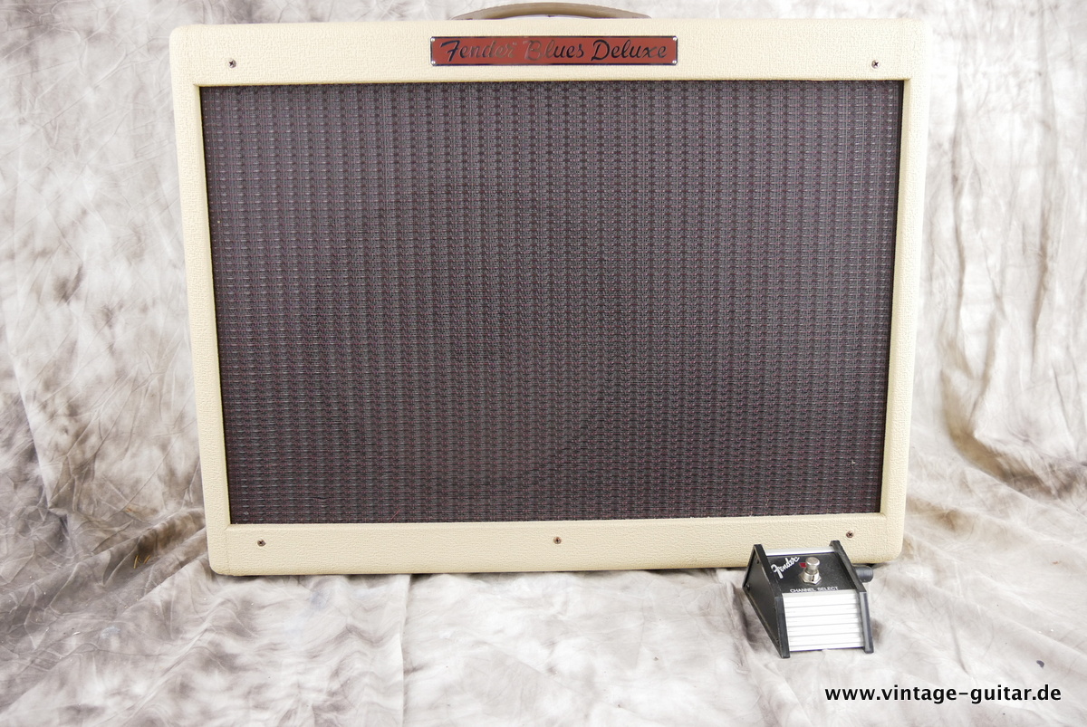 img/vintage/4167/Fender_Blues_Deluxe_USA_white_tolex_1995-011.JPG