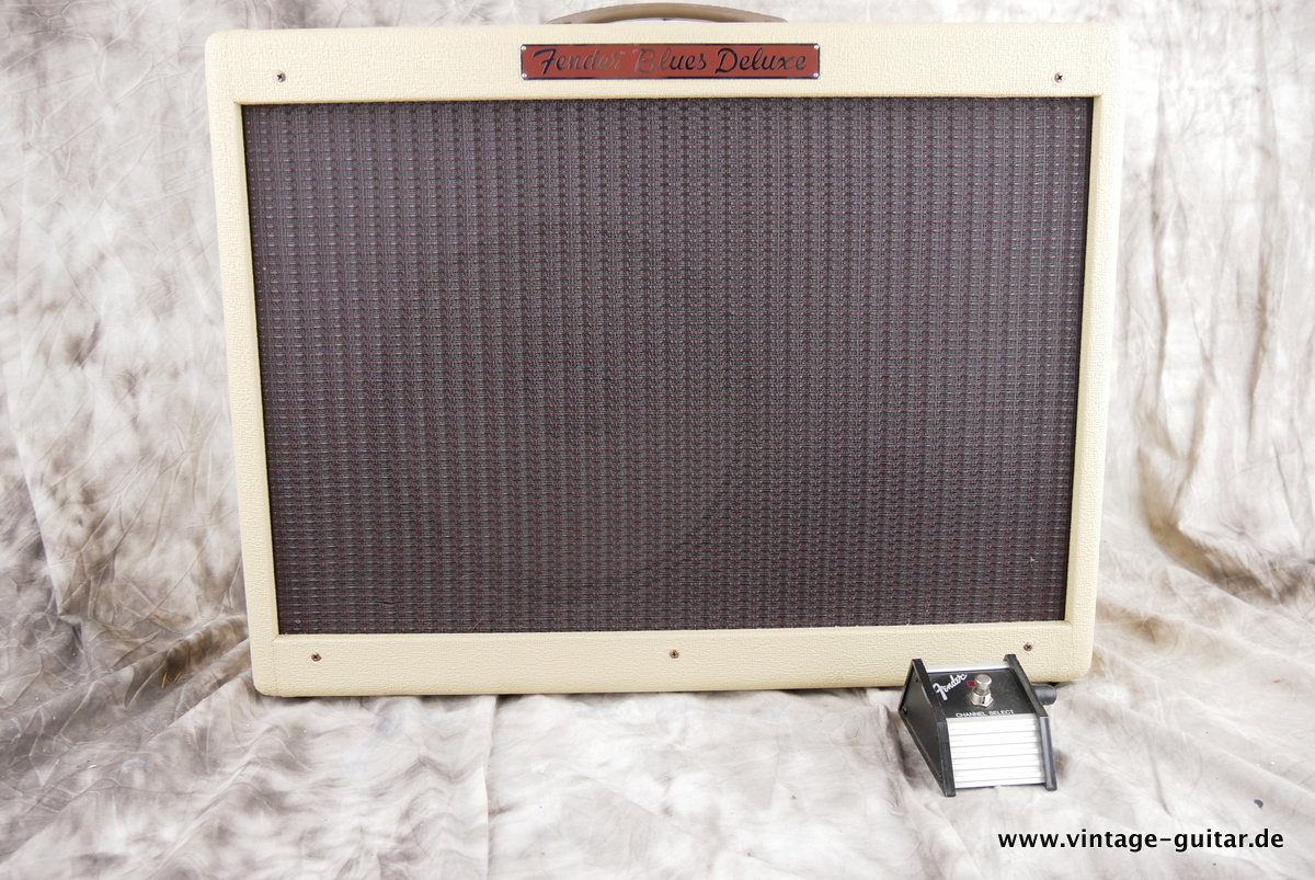 Fender_Blues_Deluxe_USA_white_tolex_1995-011.JPG