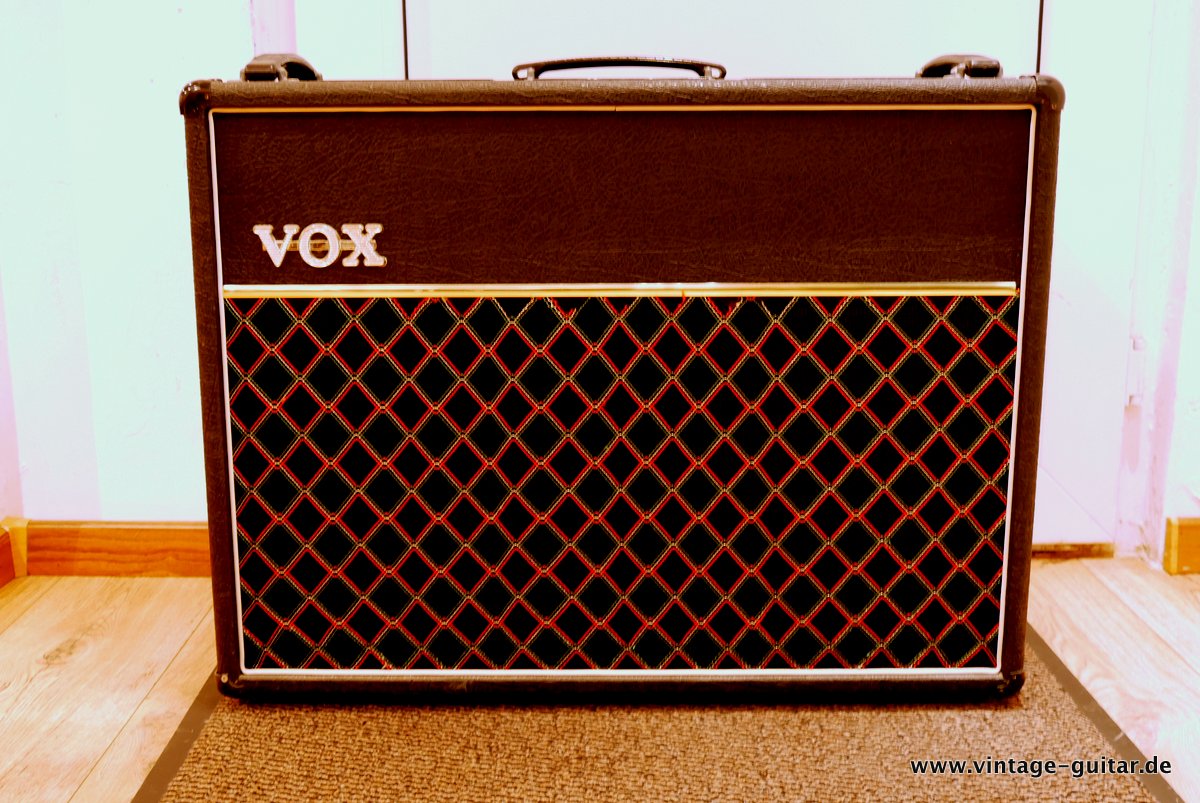 Vox-AC-30-Top-Boost-Reverb-1990-001.JPG
