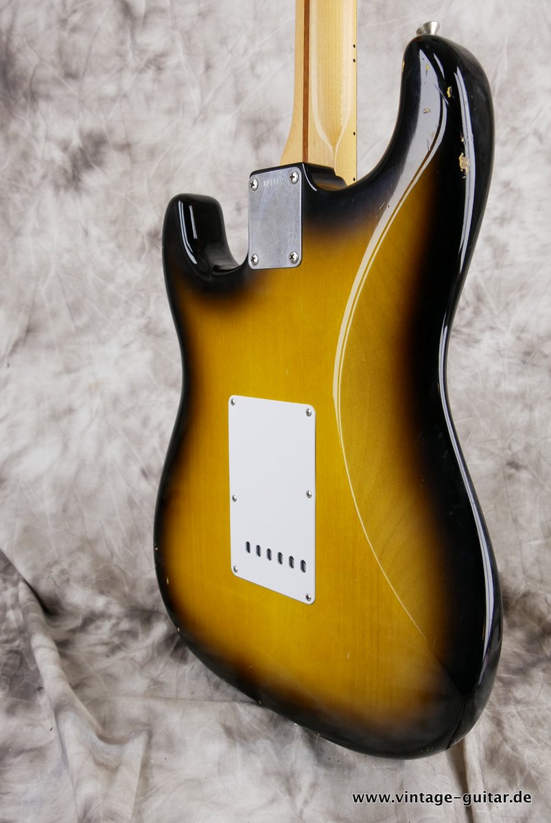Fender-Stratocaster-1956-Relic-Custom-Shop-2004-008.JPG