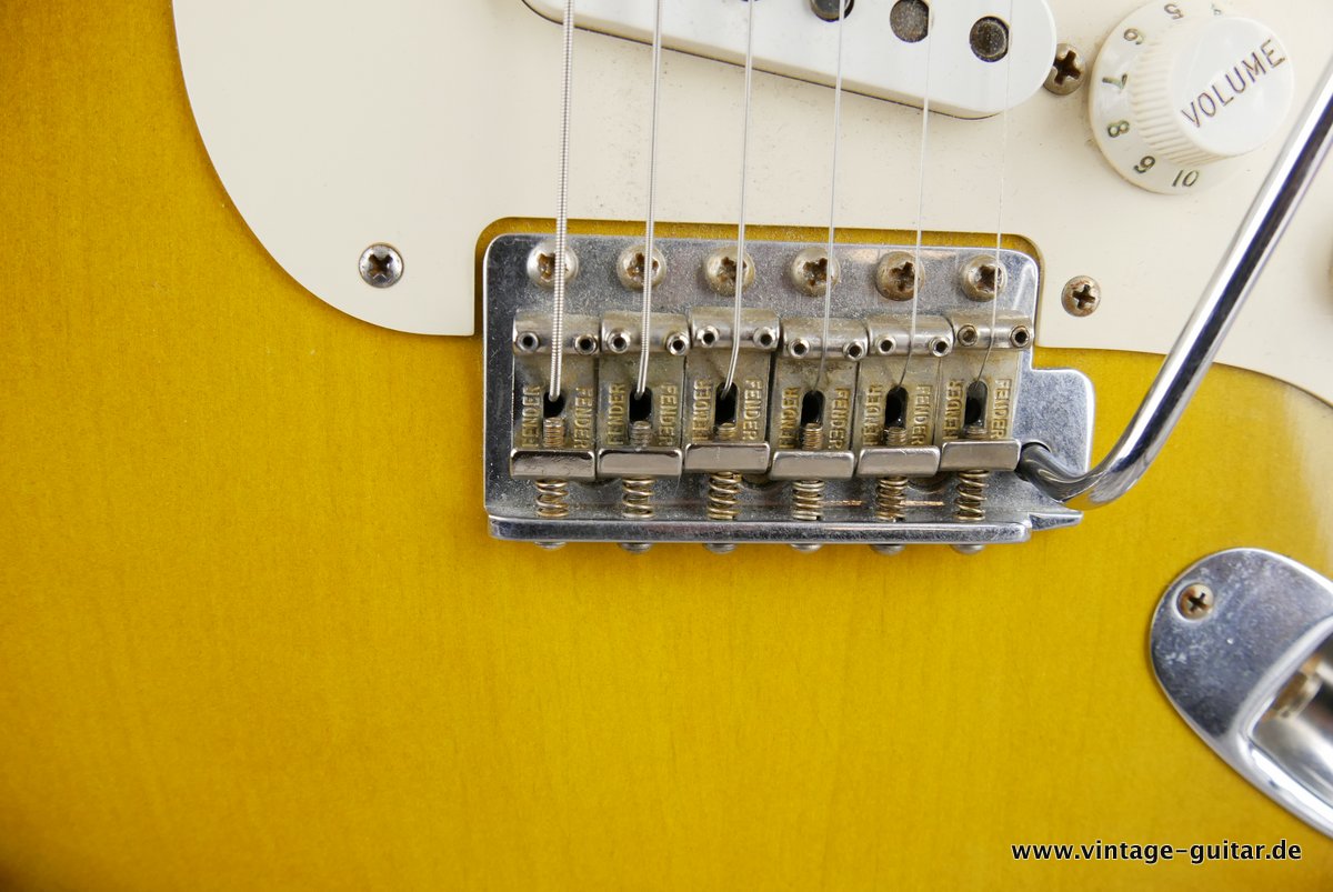 Fender-Stratocaster-1956-Relic-Custom-Shop-2004-019.JPG
