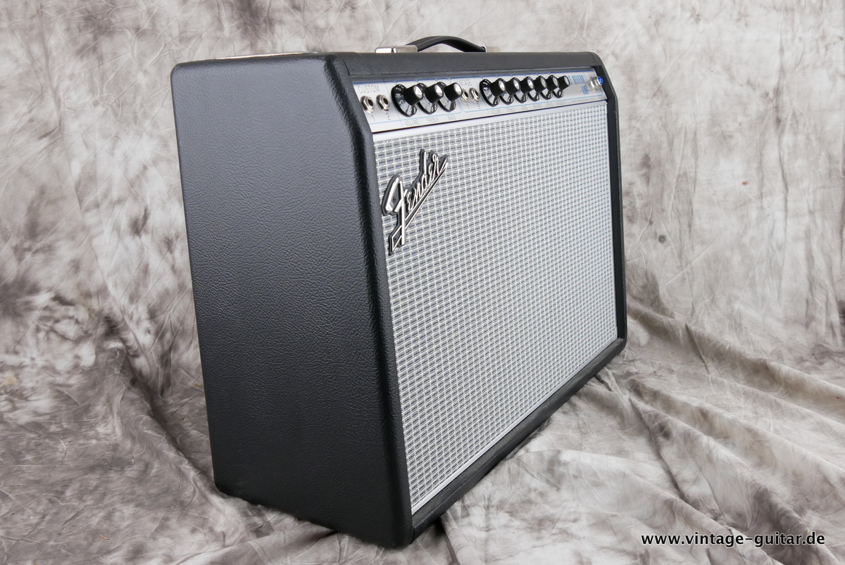 img/vintage/4204/Fender_68_Custom_Deluxe_Reverb_black_2016-003.JPG