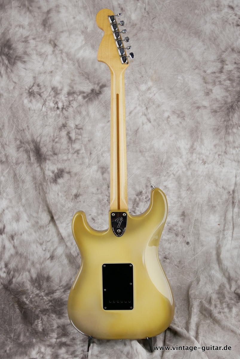 Fender_Stratocaster_antigua_1979-002.JPG