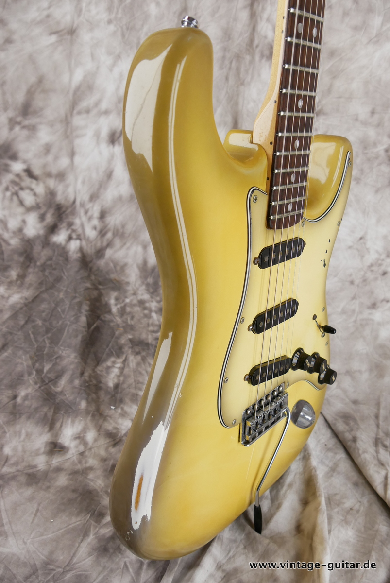 Fender_Stratocaster_antigua_1979-005.JPG