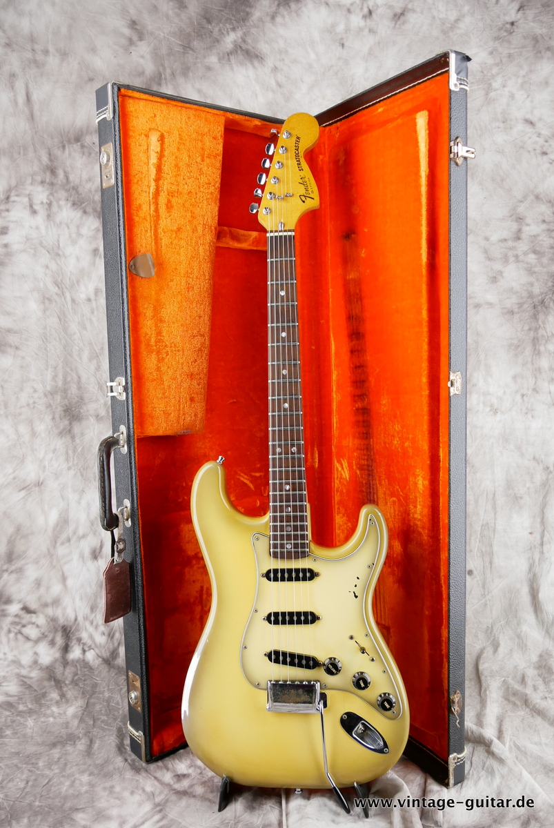 Fender_Stratocaster_antigua_1979-013.JPG
