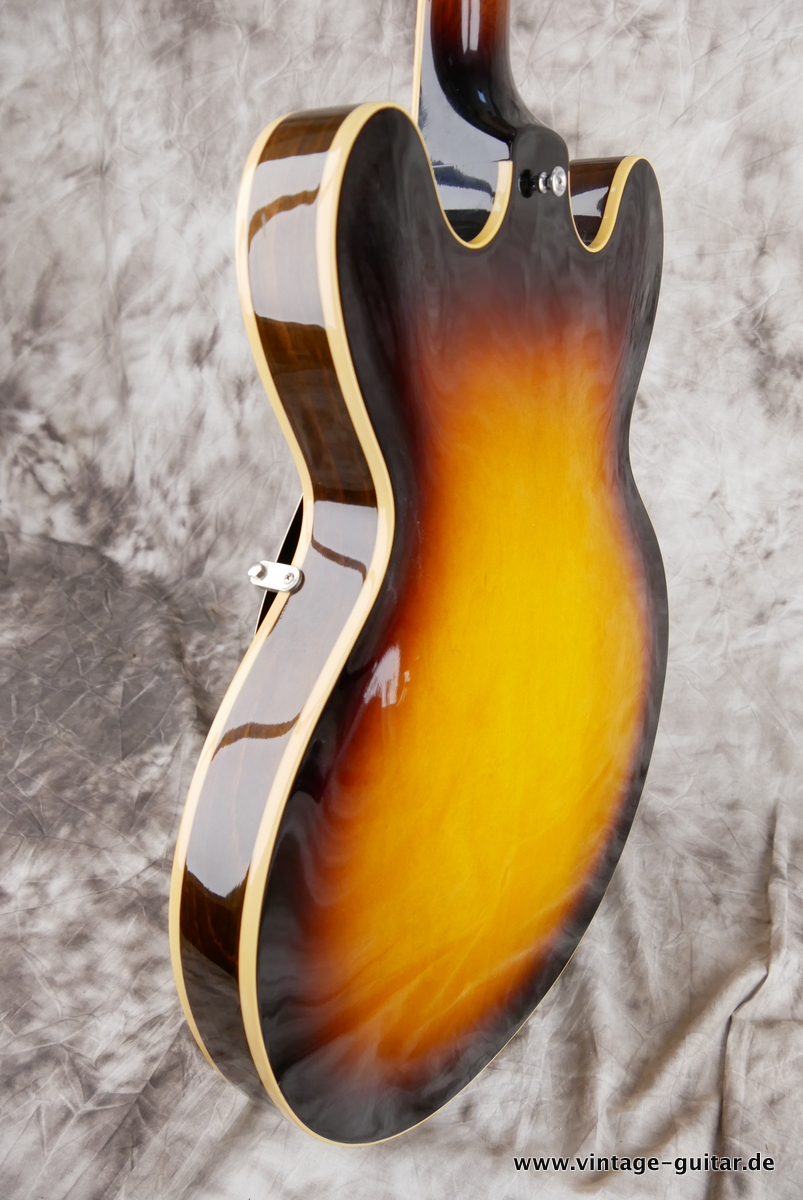 Gibson_ES_335_59_Custom_Shop_sunburst_2009-007.JPG