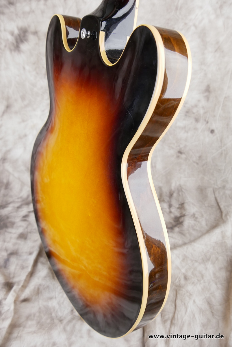 Gibson_ES_335_59_Custom_Shop_sunburst_2009-008.JPG