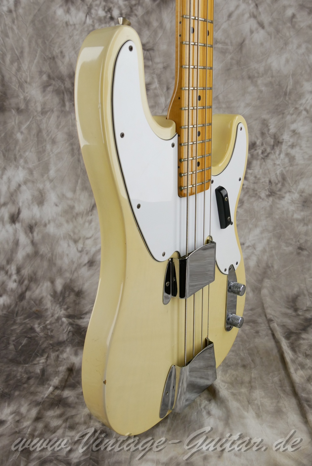 Fener-Telecaster-Bass-1968-blond-all-original-009.jpg